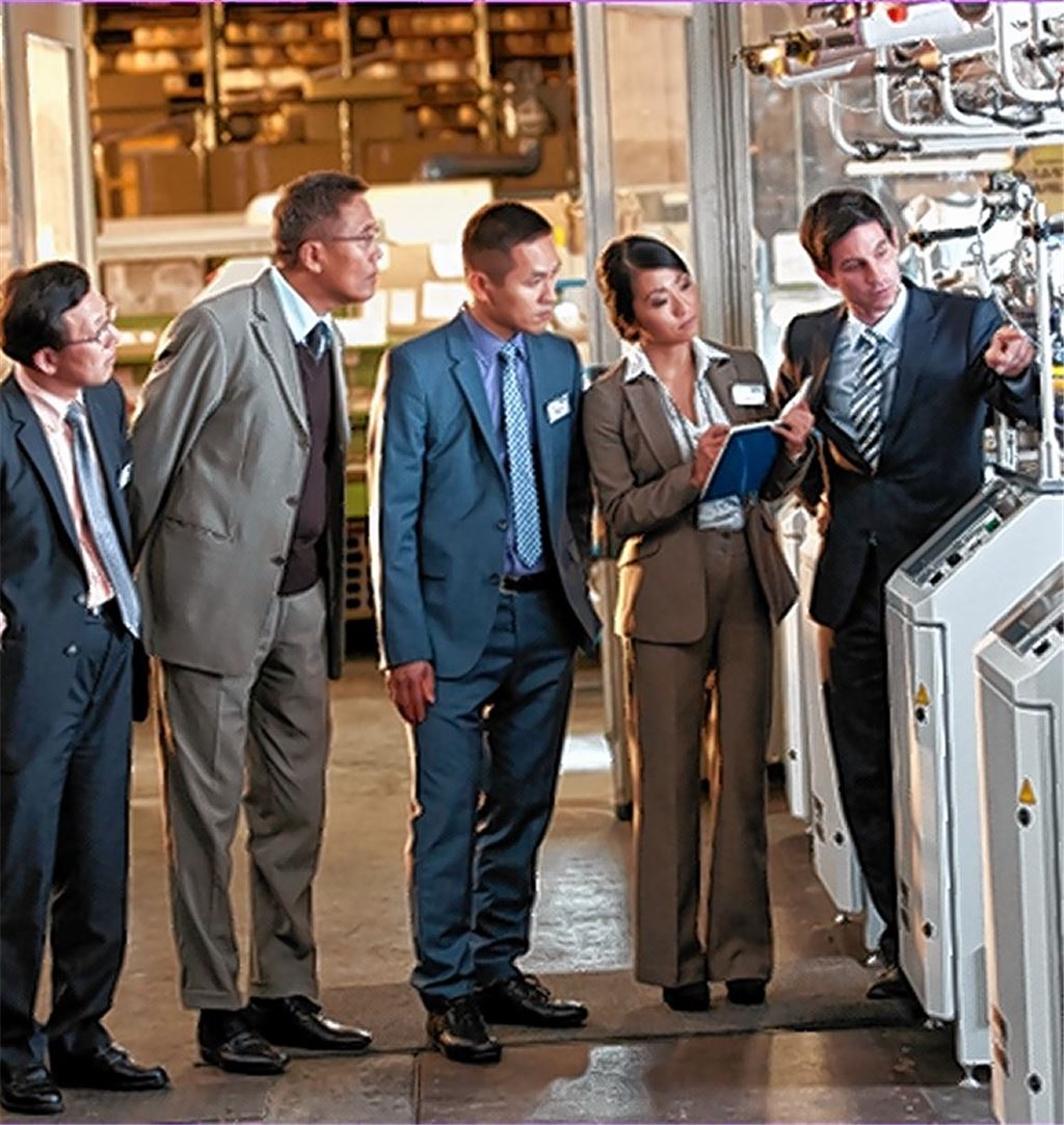 An Traditionen festhalten oder ganz neue Wege beschreiten? Die Firma Bogenschütz und Söhne erlebt bewegte Zeiten.