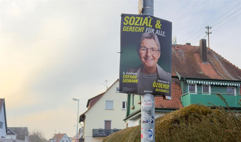 An dem Laternenmast in Ötisheim ist das Plakat der Grünen-Kandidatin verschwunden (Siehe Foto unten). Das soll kein Einzelfall sein. Fotos: privat