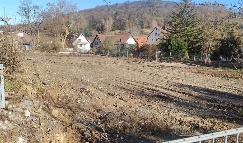An der Hofwiesenstraße in Iptingen wird – nachdem der Gemeinderat den Weg geebnet hat – alles für den Neubau vorbereitet. Fotos: Deeg/Archiv