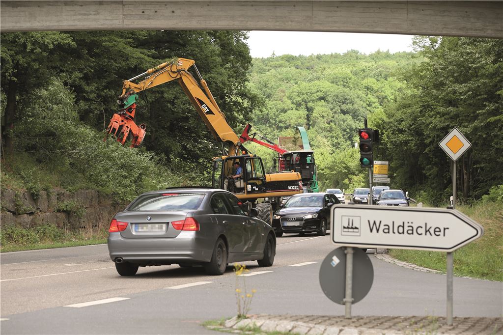 910_0008_134001_910_0008_133920_md_Osttangente_Gruenarbe