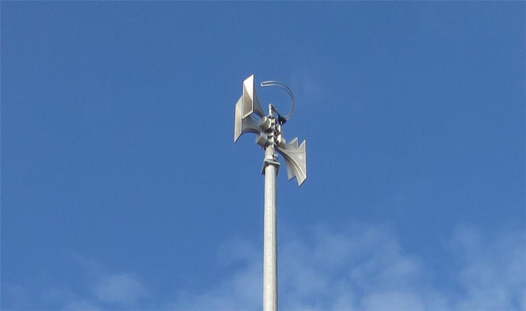 An der Petrus-Waldus-Straße ist eine neue Sirene installiert worden. Foto: Becker