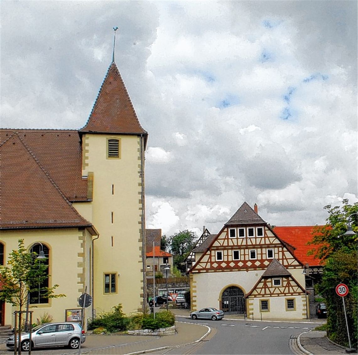 An der Zukunft des Dürrner Rathauses scheiden sich die Geister. Archivfoto: Schott