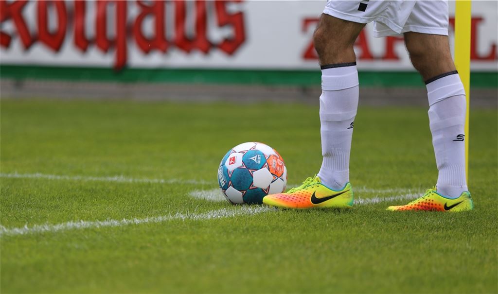 An diesem Wochenende rollt der Ball. Archivfoto: Huber