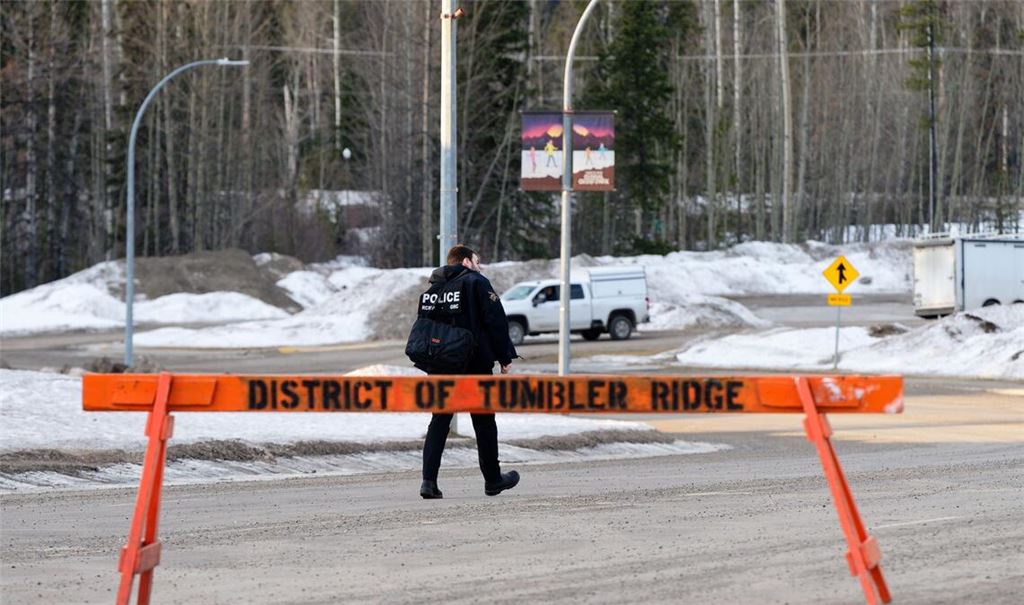 An einer Schule in Kanada kamen mehrere Menschen durch Schüsse ums Leben.