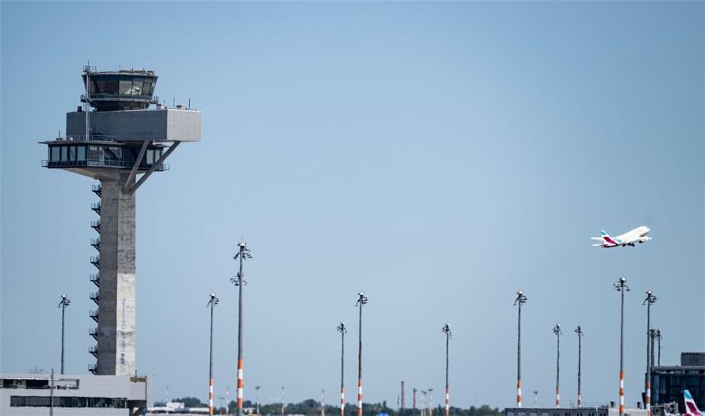 An keinem anderen deutschen Flughafen sind im ersten Halbjahr so viele Drohnen gesichtet worden wie am Hauptstadtflughafen BER.