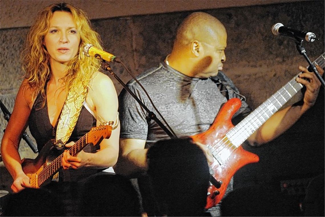 Ana Popovic.