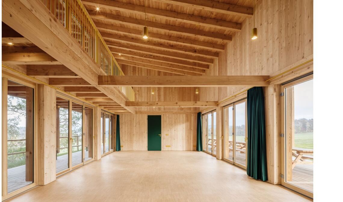 Anerkennung: Noch mehr Holz, ebenfalls in Sachsen: FRIDA ARCHITEKTEN Tobias Maisch  – Walderlebniszentrum Leupoldishain in Königstein (Sächsische Schweiz).