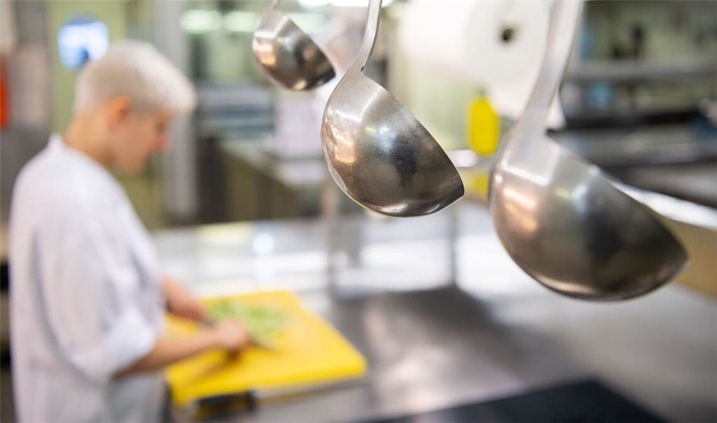 Angehende Köchinnen und Köche sind oft unzufrieden mit der Qualität ihrer Ausbildung (Symbolfoto).