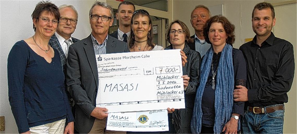 Angela Gewiese (v.li.), Karl Röckinger, Dr. Till Neugebauer, Frank Stephan, Beate Klingenfuß, Isabelle Ziegler, Wolfhard Bickel, Dr. Katrin Thumser-Dauth und Christoph Dauth.