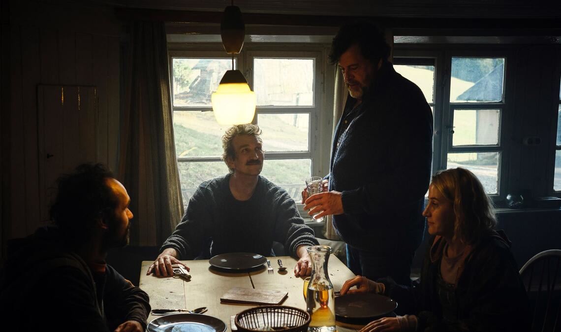 Angespannte Stimmung beim Abendessen.