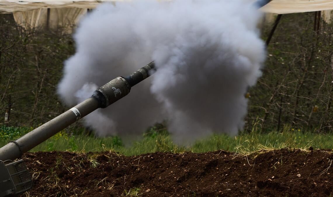 Angriffe beider Seiten gab es trotz der geltenden Waffenruhe. (Archivbild)