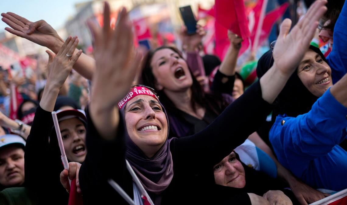 Anhänger des türkischen Präsidenten Recep Tayyip Erdogan auf einer Wahlkampfveranstaltung.