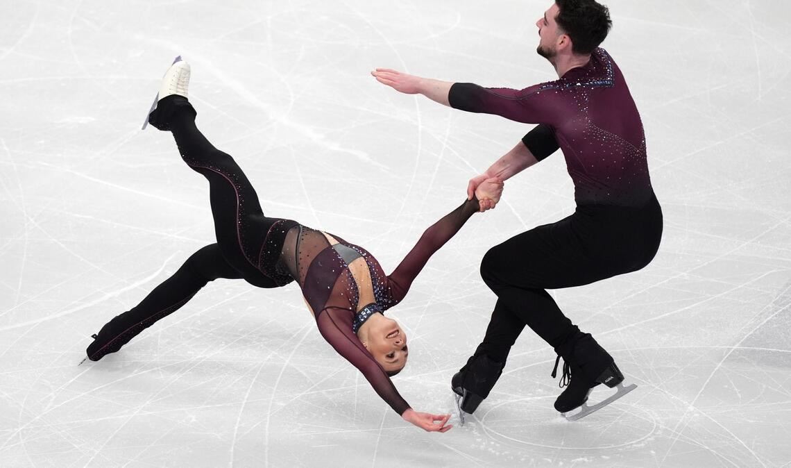 Annika Hocke und Robert Kunkel belegten bei der Eiskunstlauf-EM den vierten Platz.