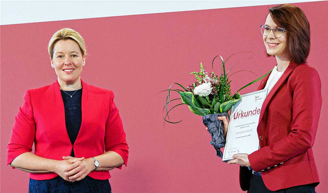 Annkathrin Wulff (re.) mit Frauenministerin Franziska Giffey. Foto: privat