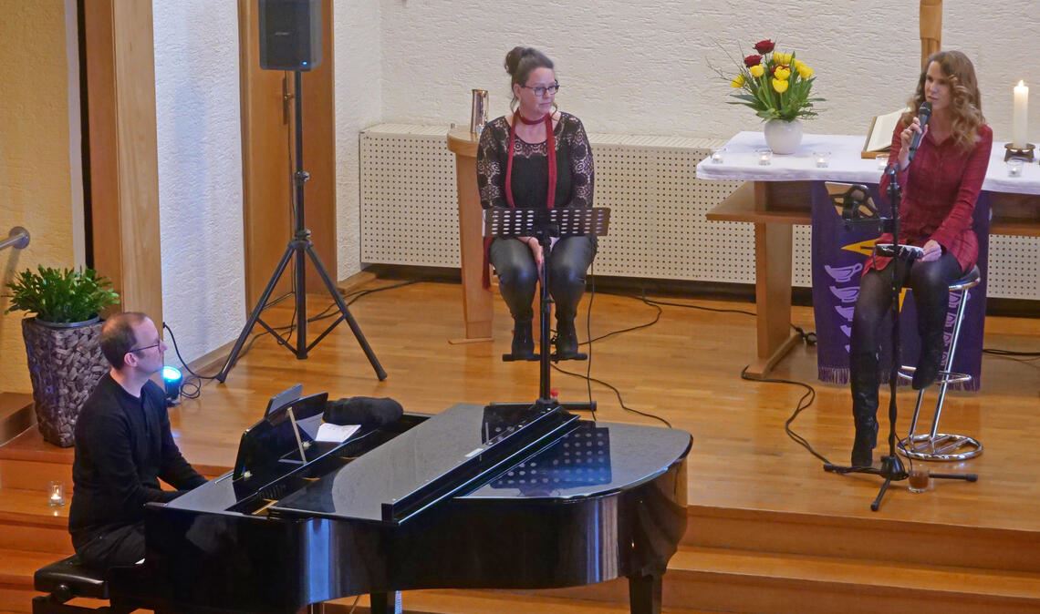 Anny Maleyes (re.), Elke Behrendt und Benjamin Spanic-Kurzrock. Foto: Friedrich