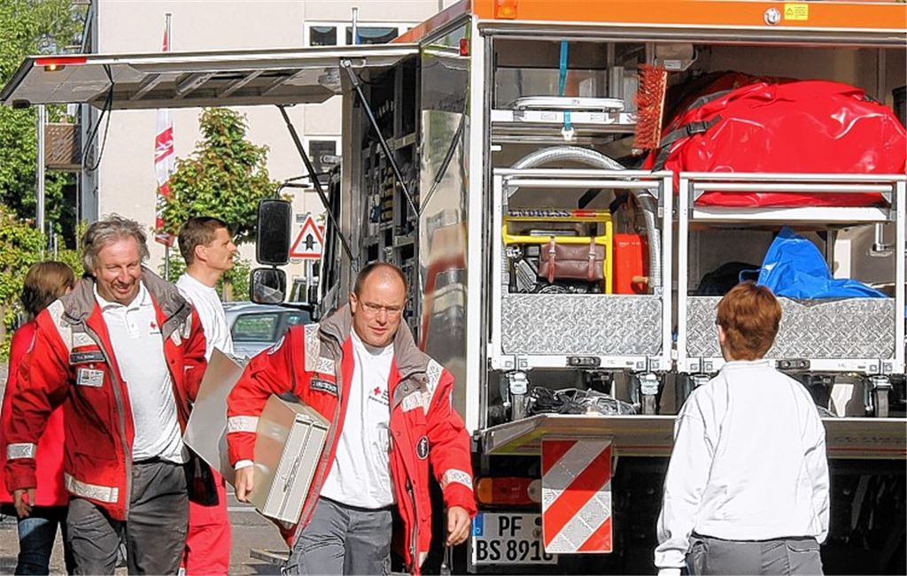 Anpacken und immer in Alarmbereitschaft sein: Die DRK-Ehrenamtlichen tragen viel Verantwortung.