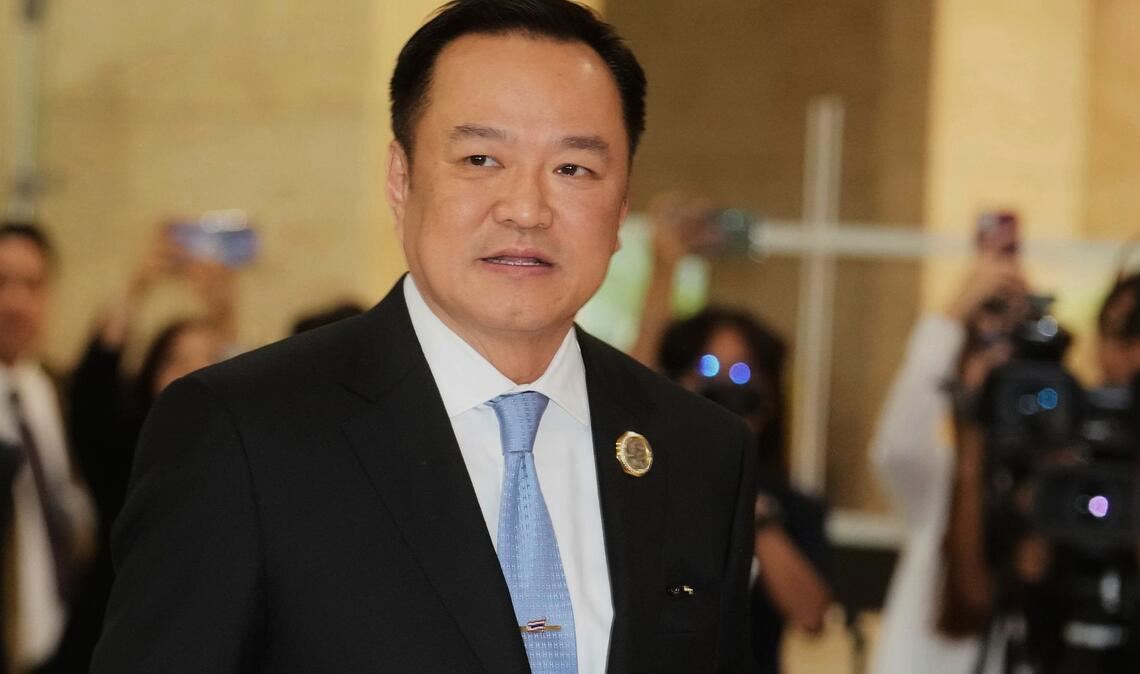 Nach Amtsenthebung: Thailand hat neuen Regierungschef Anutin Charnvirakul ist ein erfolgreicher Bauunternehmer und prominenter Politiker.