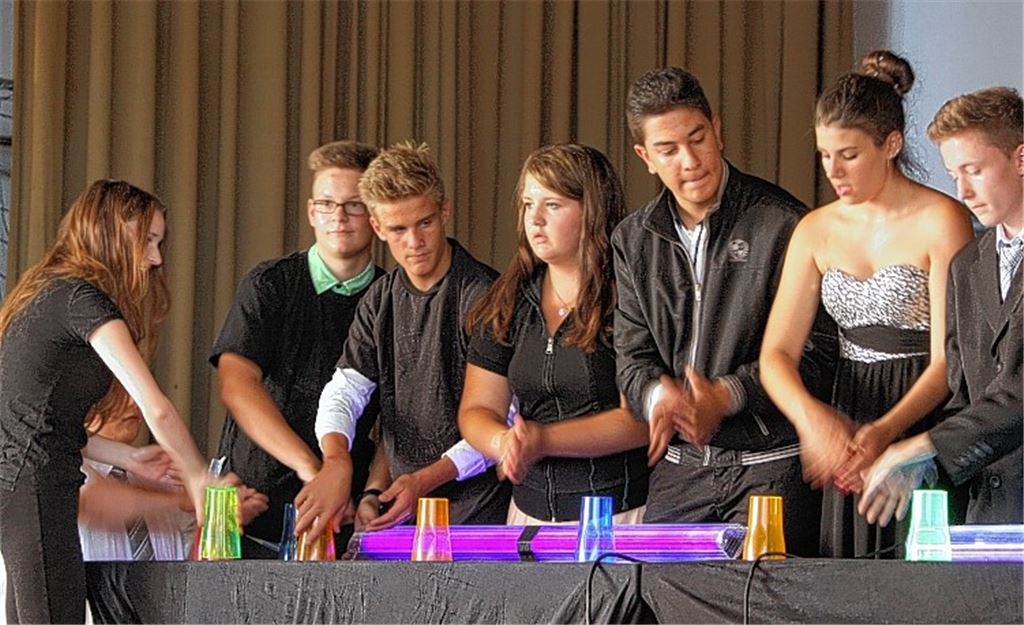 Applaus erntete die Klasse 9a beim Abschlussfest mit ihrem „Cupsong“.