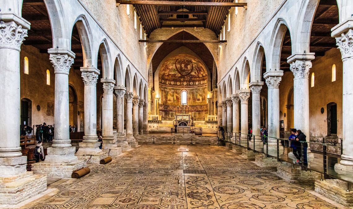 Aquileia ist bekannt für einen Dom mit den größten erhaltenen frühchristlichen Mosaiken der westlichen Welt.
