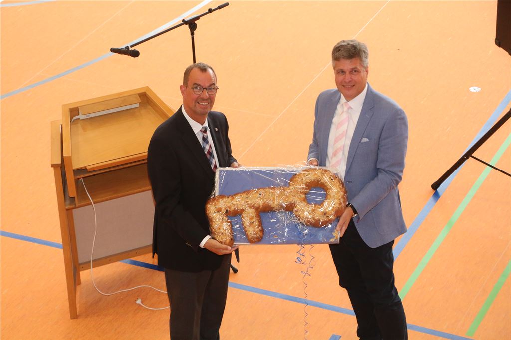 910_0008_138328_ts_Lindachsporthalle_OB_Schneider_Archit