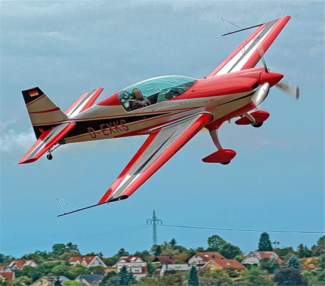 Piloten fliegen auf Mühlacker