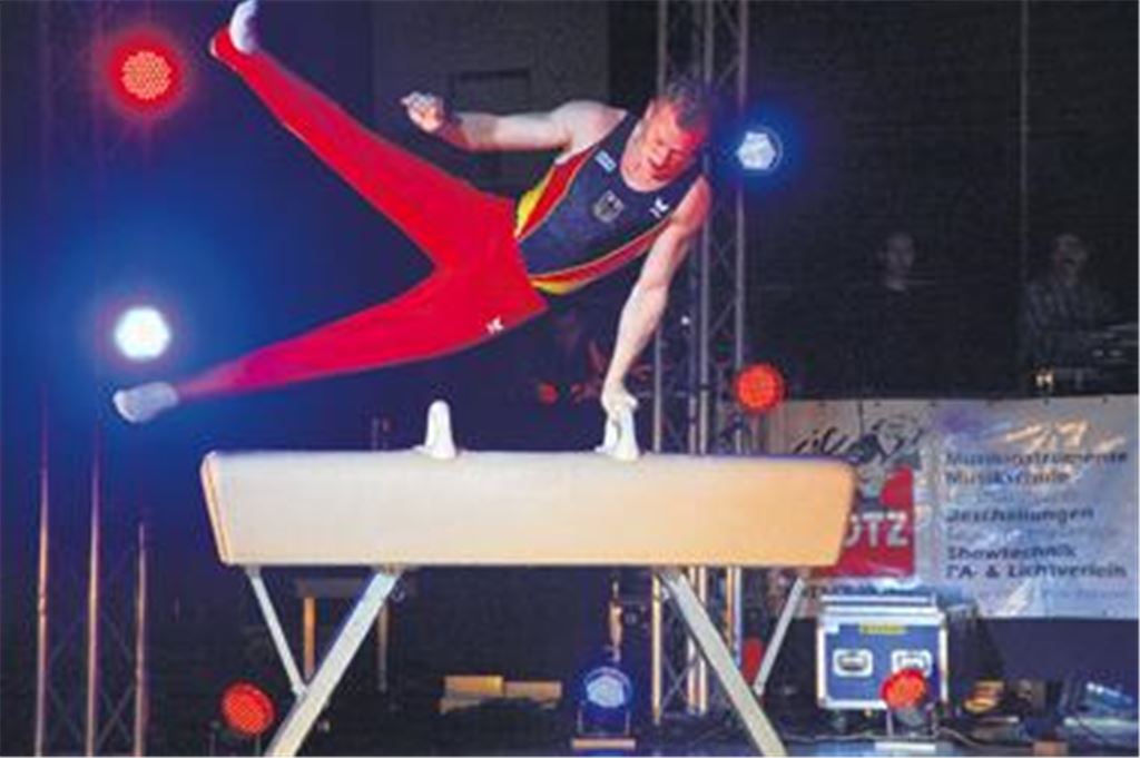 Athletik und Ästhetik in der Enztalhalle: Der TV Mühlacker sorgt einmal mehr dafür, dass die Stars der Turnszene in die Stadt kommen. Robert Juckel wird wieder mit dabei sein.
Archivfoto: Eigner