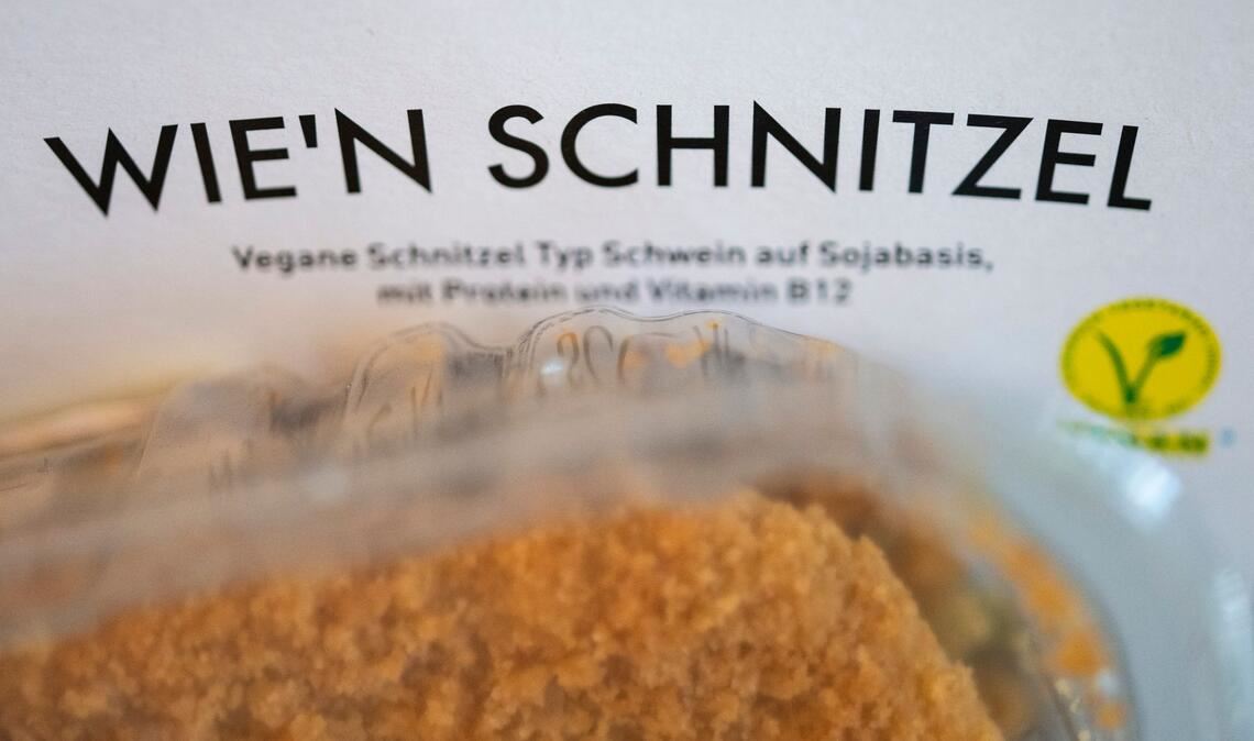 Auch Bezeichnungen, die an bekannte Begriffe wie "Wiener Schnitzel" erinnern, wären von dem Verbot betroffen. (Symbolbild)