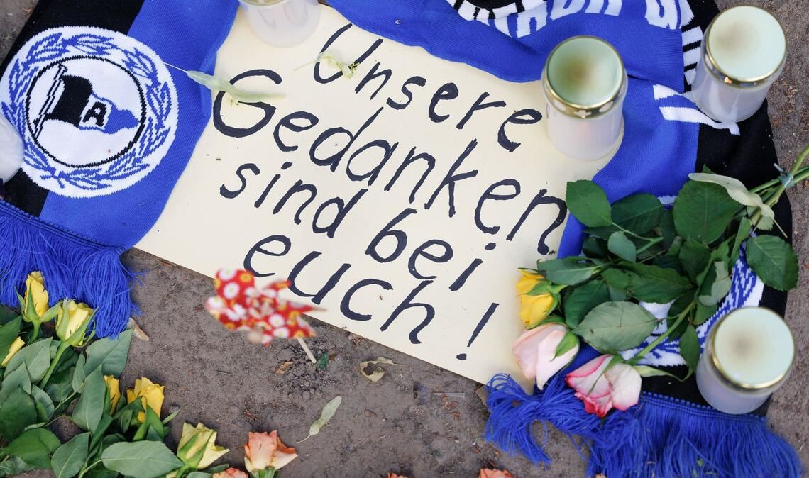 Auch Fans von Arminia Bielefeld waren bei der Tat angegriffen worden. (Archivbild)