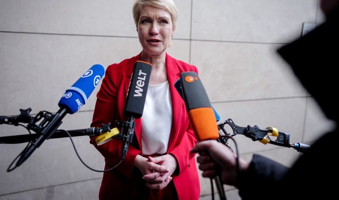 Auch Mecklenburg-Vorpommerns SPD-Regierungschefin Manuela Schwesig will eine Wahl gewinnen.