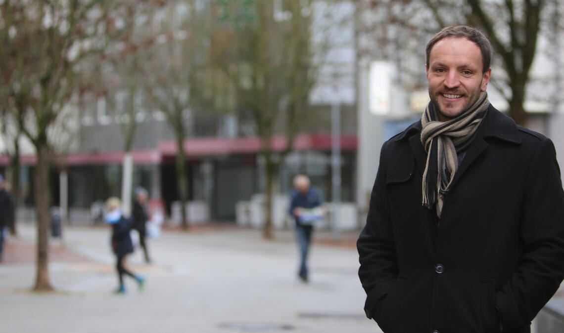 Auch Stefan Aßmus, der neue Vorsitzende von „Mühlacker aktiv“, wünscht sich mehr Leben in der unteren Bahnhofstraße. Foto: Deeg