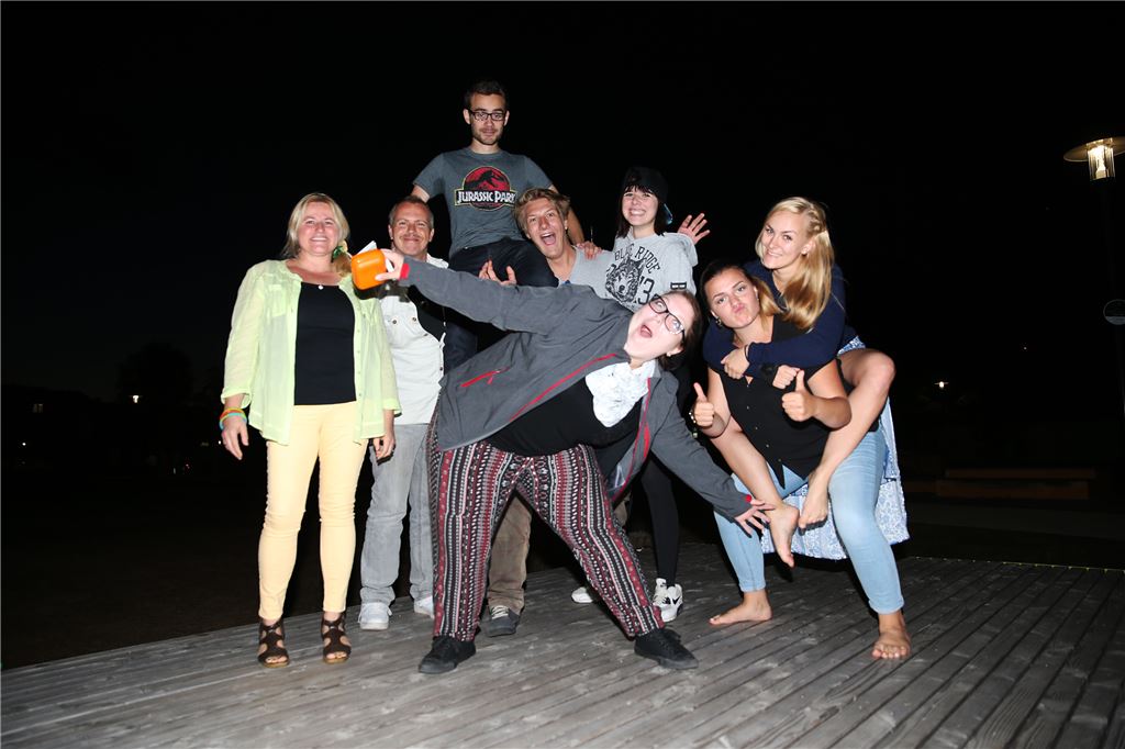 910_0008_115848_sk_33_Poetry_Slam_Enzgaerten_Gruppe