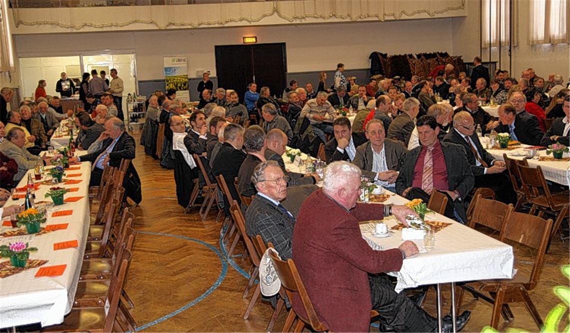 Auch beim Bauerntag bekamen Besucher in der Enzberger Halle Zugluft zu spüren. Archivfoto: Sadler
