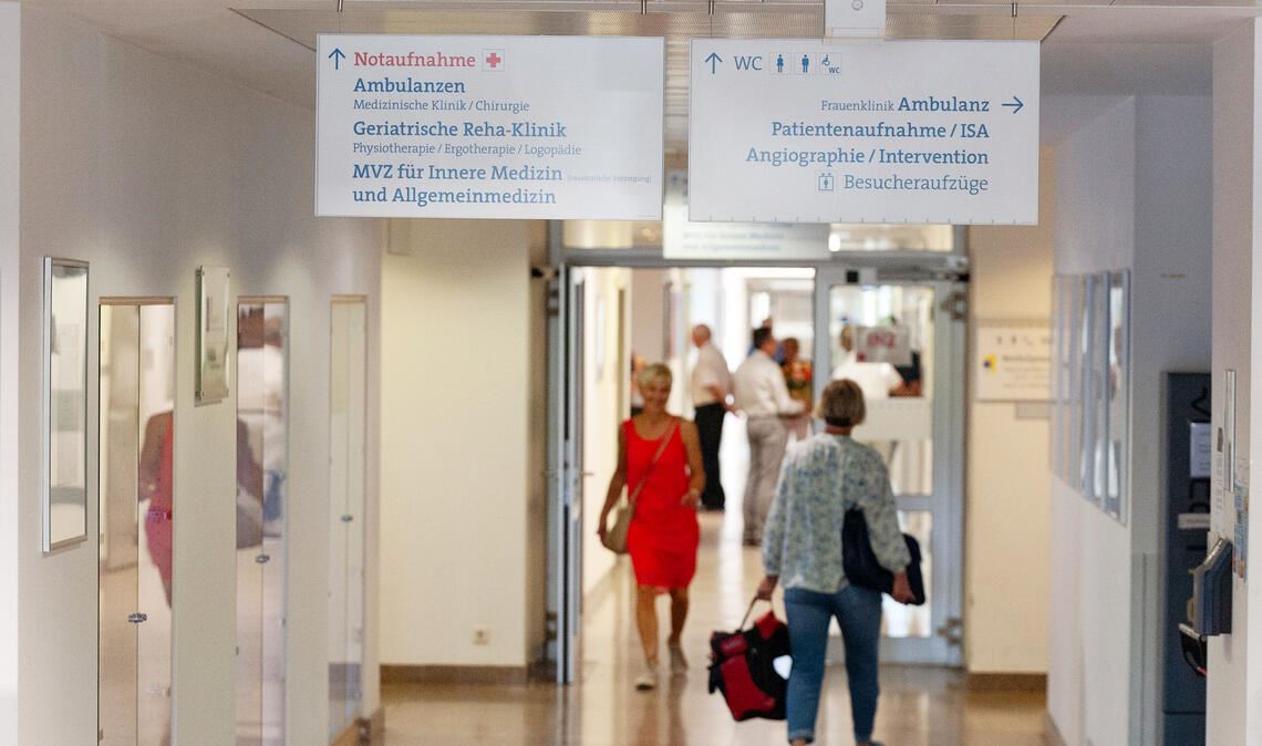 Notfallpraxis Mühlacker von Teilschließung betroffen Auch die Klinik in Mühlacker erwartet, dass sie in ihrer Notaufnahme spüren wird, dass die Notfallpraxen nicht mehr wie bisher einsatzfähig sind. Foto: Archiv/Fotomoment