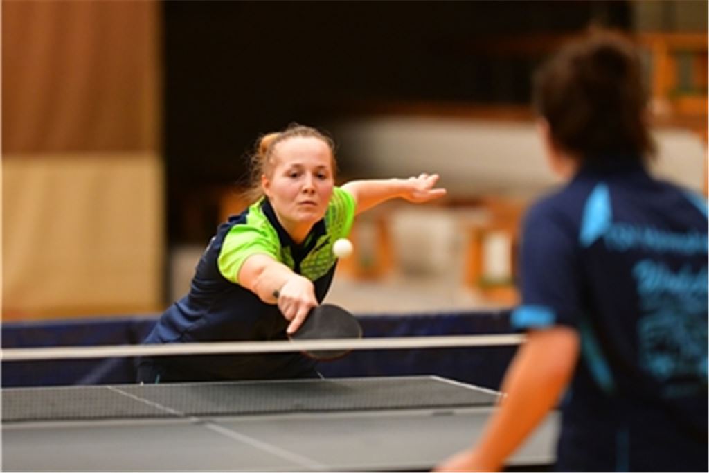 Auch die Tischtennis-Sportler müssen wegen Corona pausieren. Archivfoto: Schüller