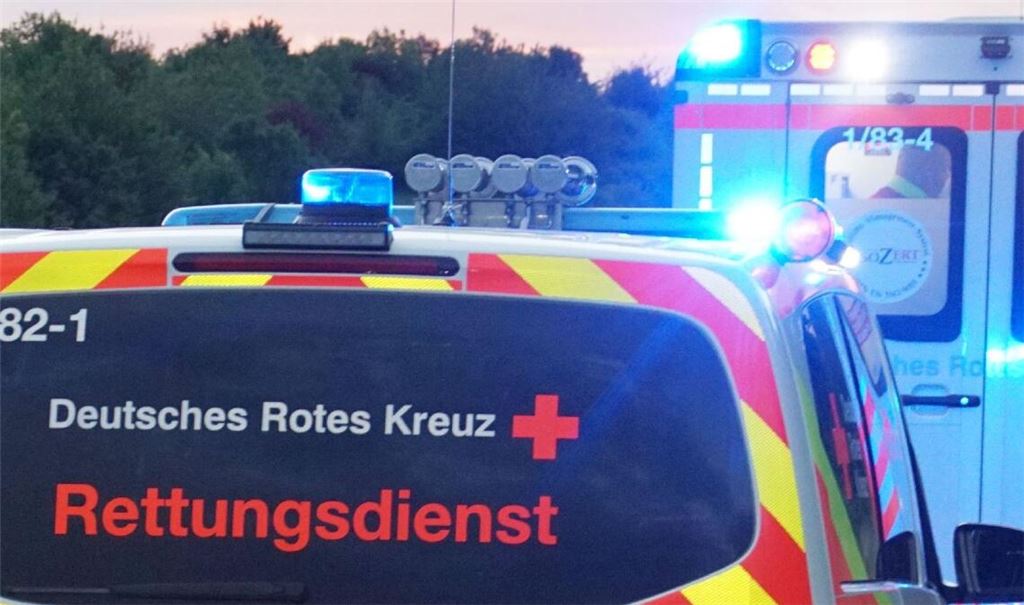 Auch im vergangenen Jahr war der Rettungsdienst nicht nur, aber auch bei Verkehrsunfällen stark gefordert. Foto: Archiv