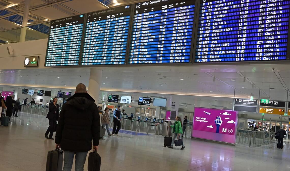Auch in München fallen Hunderte Flüge aus.
