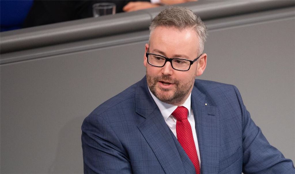 Auch in der AfD in Rheinland-Pfalz gibt es Vorwürfe der Vetternwirtschaft. Sebastian Münzenmaiers Ehefrau arbeitet beim EU-Abgeordneten Alexander Jungbluth (Archivfoto).