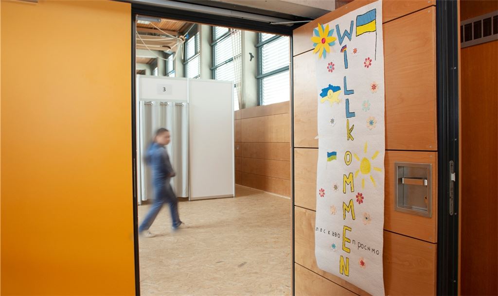 Auch in der Lienzinger Gemeindehalle sind ukrainische Flüchtlinge untergebracht. Das Bild entstand Ende März.Foto: Fotomoment