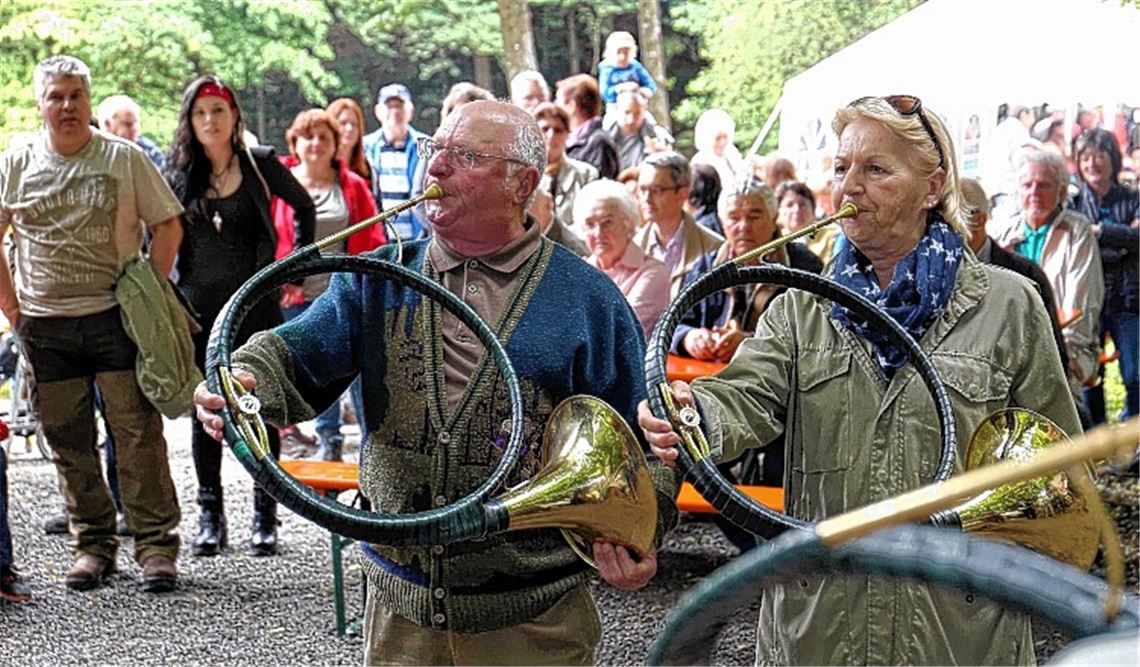 Gemeinschaft leistet 1200 Arbeitsstunden