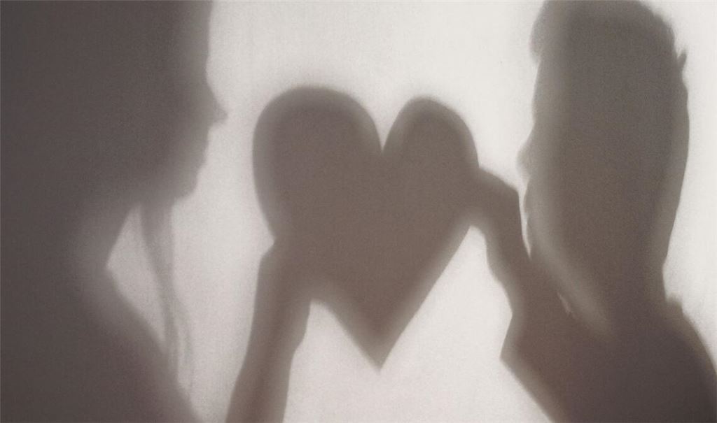 Auch wenn die Aktion des Teenagers zum Schmunzeln anregt: Der ungewöhnliche Liebesbeweis war kriminell. (Symbolbild)