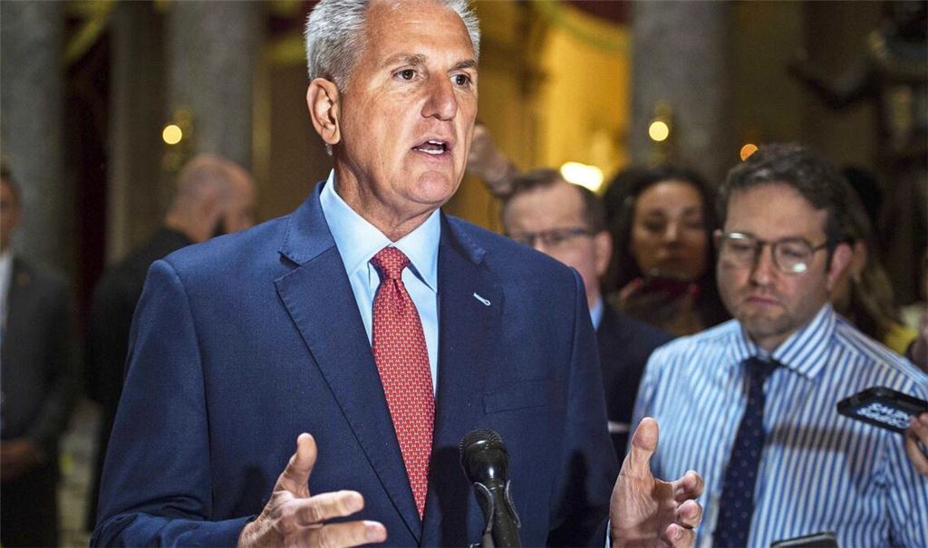 Auf Kevin McCarthy wartet im US-Schuldenstreit eine neue Hürde.