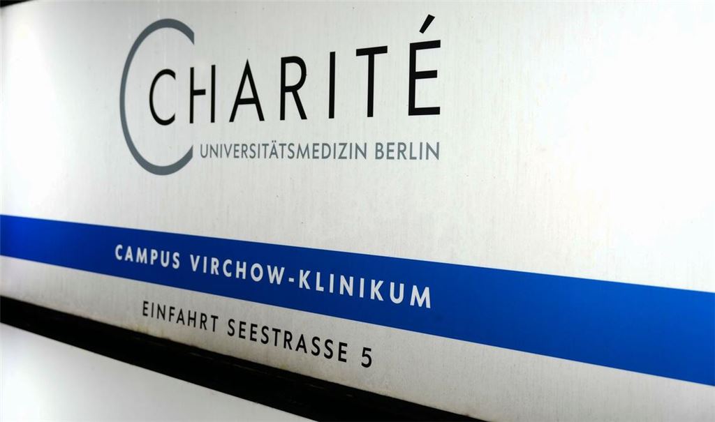 Auf dem Campus Virchow Klinikum der Berliner Charité befindet sich eine Sonderisolierstation zur Behandlung von Patienten mit gefährlichen Infektionskrankheiten. (Archivbild)
