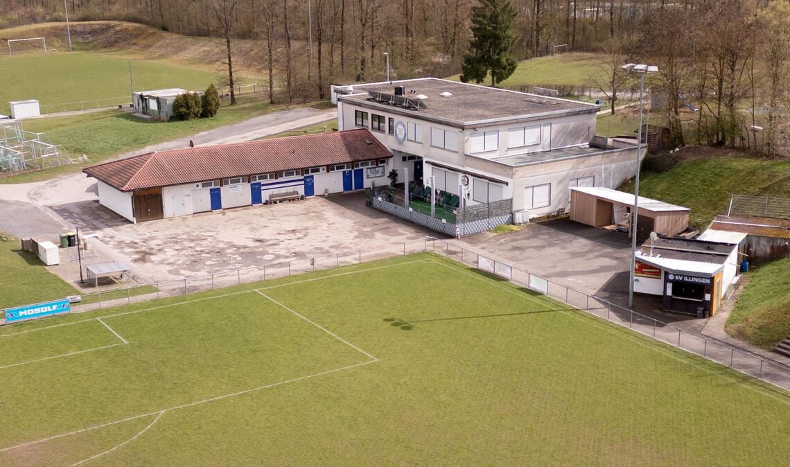 Auf dem Sportgelände des SV Illingen kehrt wieder Ruhe ein: Gemeinde und Verein haben ihren jahrelangen Konflikt um die Kosten beendet. Foto: Fotomoment