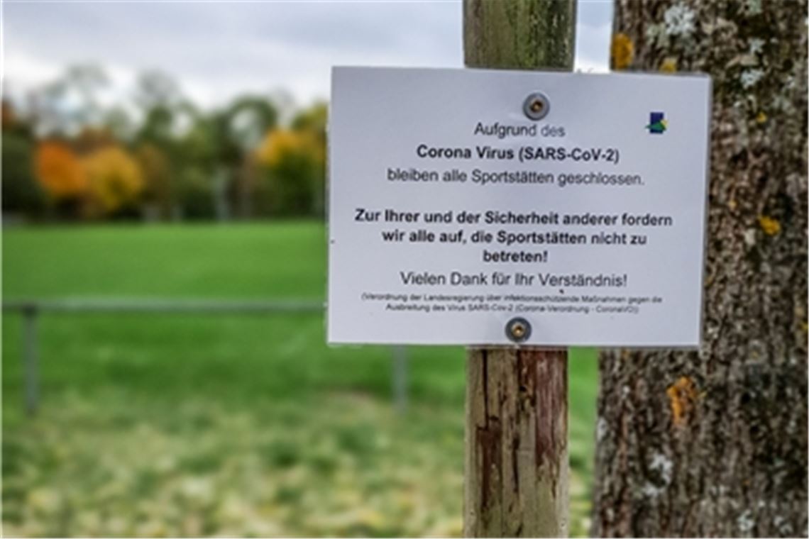 Auf dem Sportplatz in Sternenfels geht es aktuell ruhig zu. Foto: Huber