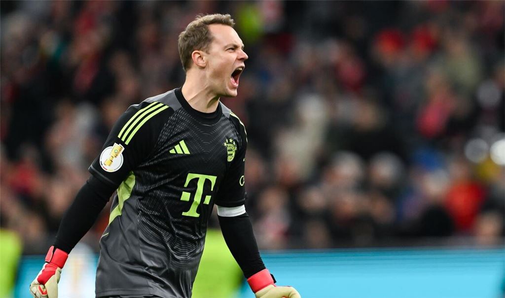 Auf dem Weg nach Berlin: Bayern-Kapitän Manuel Neuer jubelt nach dem Einzug ins Halbfinale.