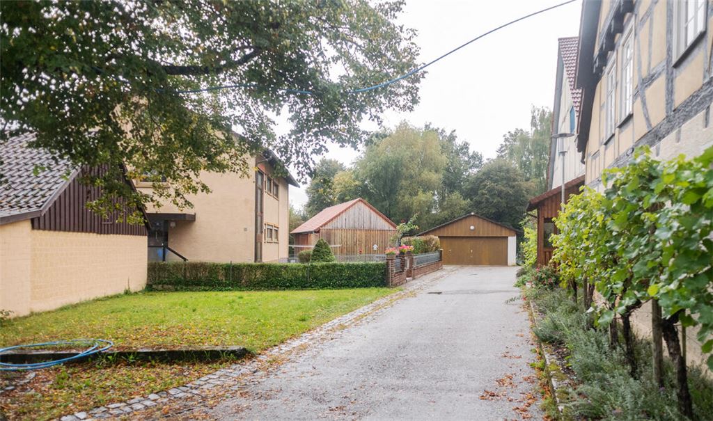Auf der Grünfläche neben der Kelter in Diefenbach soll ein Backhaus gebaut werden. Foto: Fotomoment