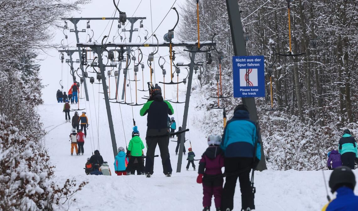 Auf der Schwäbischen Alb gibt es rund 70 Skilifte.  (Archivbild)
