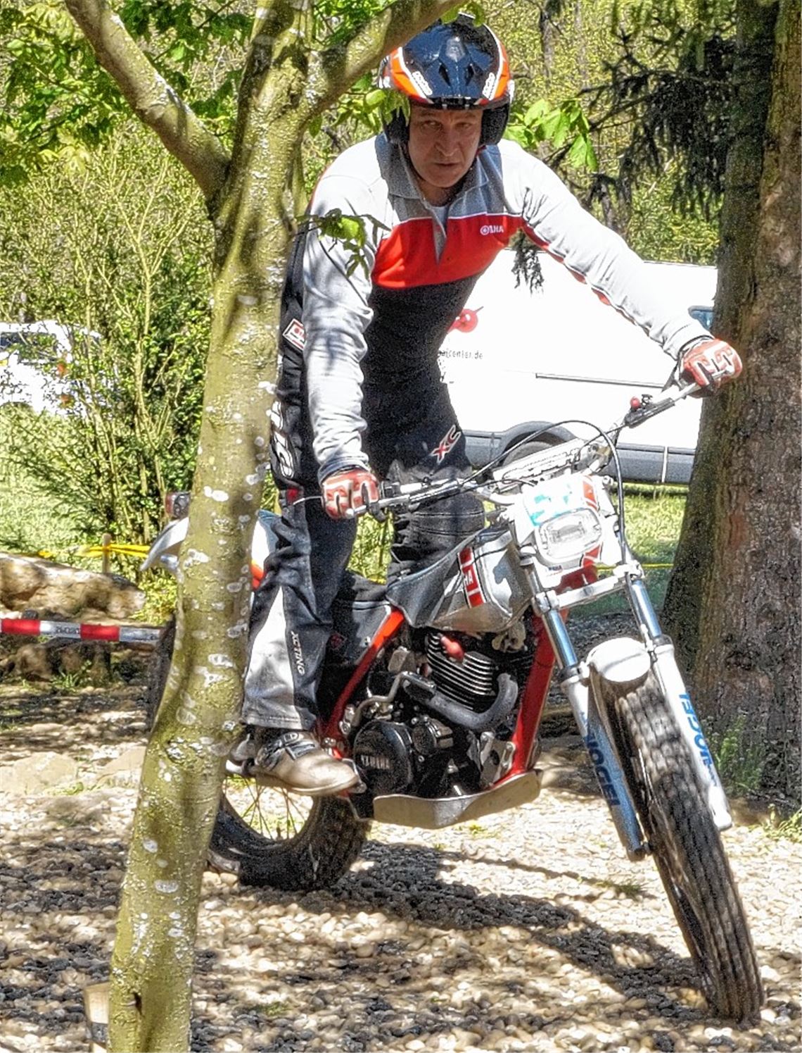 Röhrende Motoren in Ölbronn