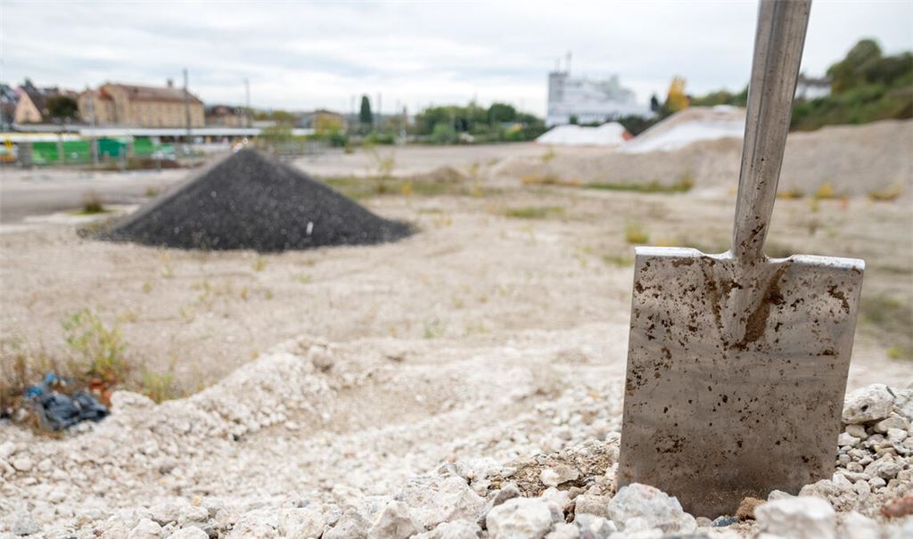 Auf der Ziegelhöhe in Mühlacker könnten laut Hofkammer schon Ende November erste Bauaktivitäten zu sehen sein. Foto: Fotomoment