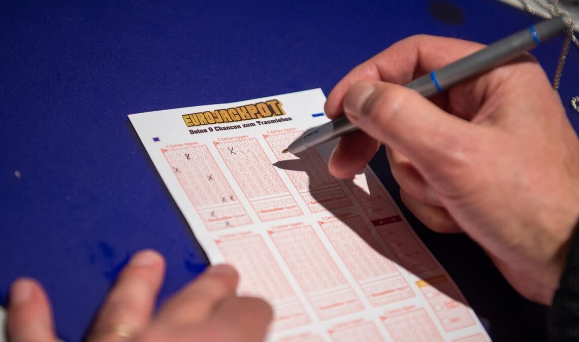 Auf die richtigen Zahlen setzte ein Lottospieler oder Lottospielerin aus Baden-Württemberg. (Symbolfoto)